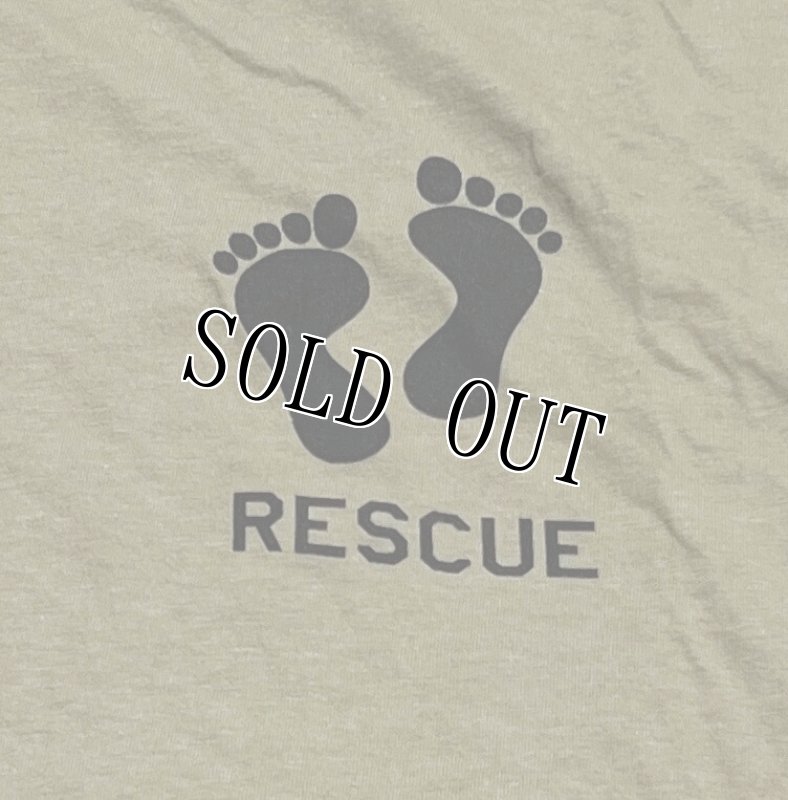 画像2: 米軍放出品 USAF PEDRO RESCUE Tシャツ MEDIUM (2)