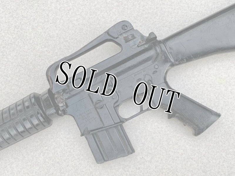 画像2: 米軍実物 COLT Rubber TRAINING RIFLE M16A2  T 07 83B  (2)