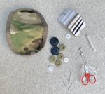 画像1: 米軍放出品.Military Sewing Kit 　ソーイングキット　マルチ (1)