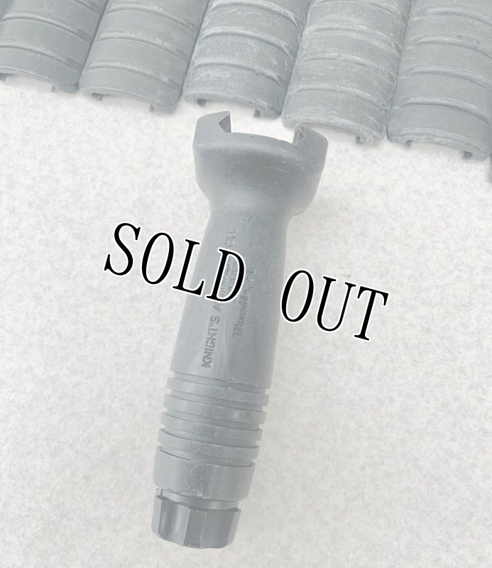 画像8: 米軍実物 KNIGHTS ARMAMENT   ナイツグリップ レールカバー 専用ケースセット (8)