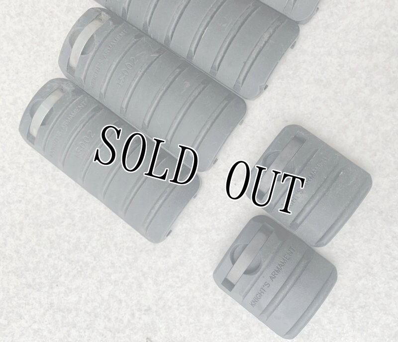 画像4: 米軍実物 KNIGHTS ARMAMENT   ナイツグリップ レールカバー 専用ケースセット (4)