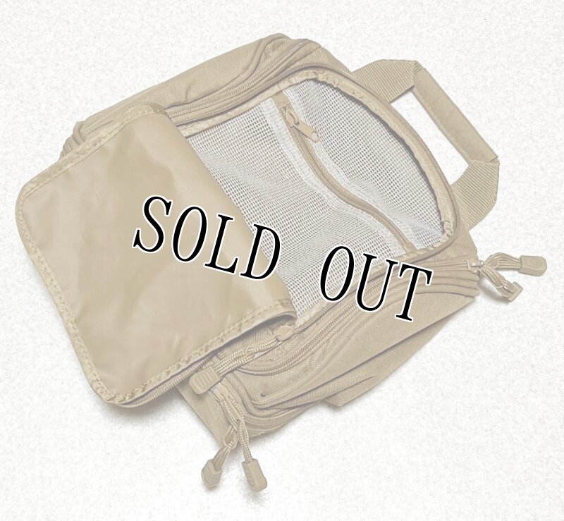 画像2: 米軍放出品 USMC Mercury Tactical Gear コヨーテトラベルポーチ (2)