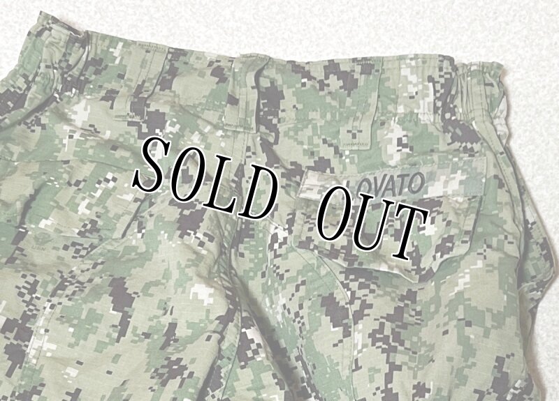 画像4: 米軍実物,US NAVY, AOR2 NUW 迷彩パンツ TYPEIII 33-SHORT  (4)