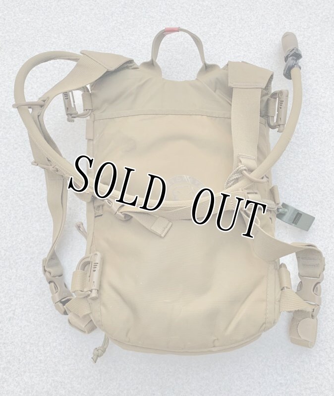 画像5: 米軍放出品 CAMELBAK キャメルバック   ハイドレーションバッグ AMBUSH(アンブッシュ)  (5)