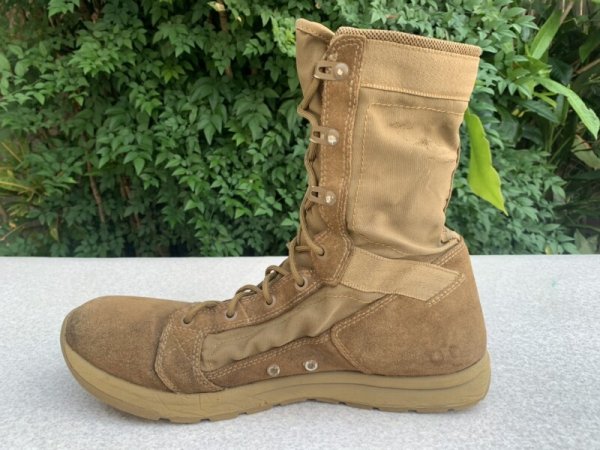 米軍実物 DANNER TACHYON COYOTE 8 ダナーミリタリーブーツ ミリタリー