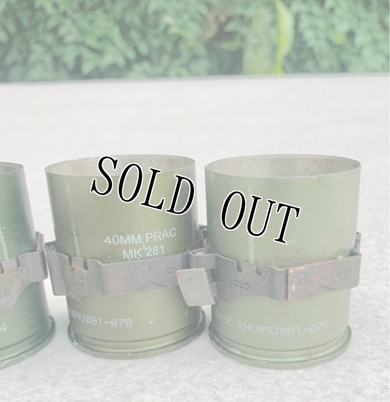 画像4: 米軍実物 40mmグレネード弾 8個セット リンク付 使用済 安全品 (4)