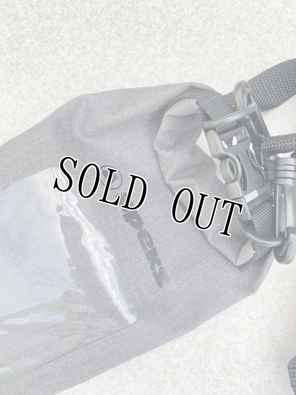 画像6: 米軍放出品　apeks スモールドライバッグ   防水ダッフルバッグ  (6)