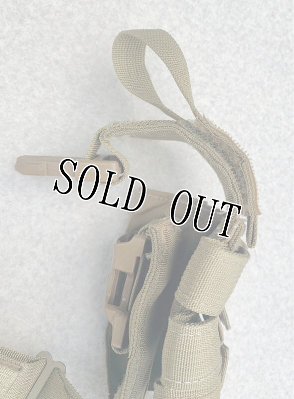 画像7: 米軍放出品 M320 WEAPON RETENTION CLAMP コヨーテ (7)