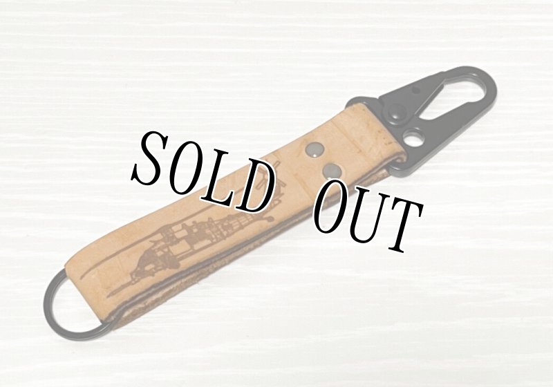 画像2: 米軍実物 USAF 33 RQS レザーキーホルダー (2)