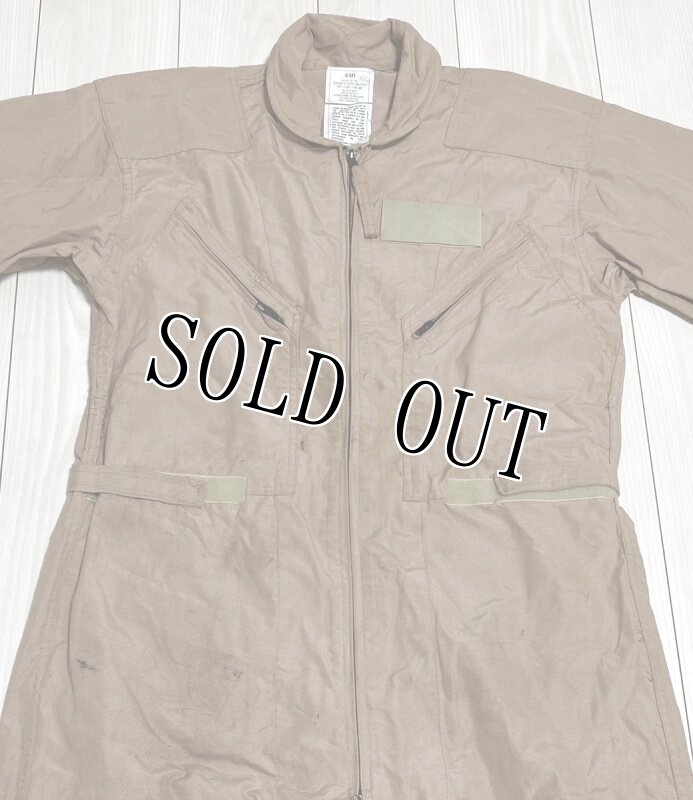 画像2: 米軍実物 CWU27/P　フライトスーツ　タン　44R (2)