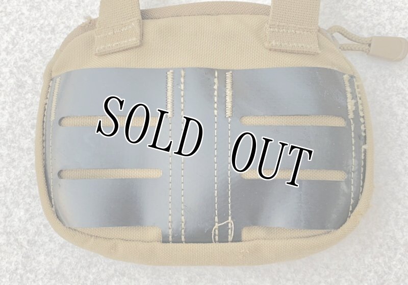 画像4: 米軍放出品 spec ops アドミンポーチ メディカル ワッペン付き コヨーテ (4)