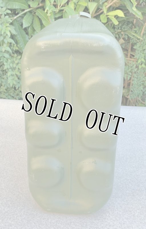 画像6: 米軍実物 SCEPTER CANADA US ウォーター缶 (プラスチック) OD (6)