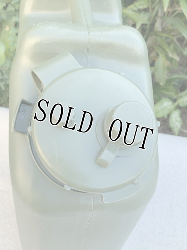 画像7: 米軍実物 SCEPTER CANADA US ウォーター缶 (プラスチック) OD (7)