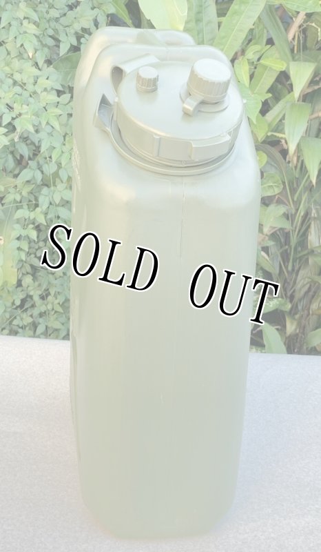 画像4: 米軍実物 SCEPTER CANADA US ウォーター缶 (プラスチック) OD (4)