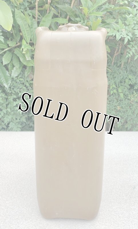 画像4: 米軍実物 SCEPTER CANADA US ジェリ缶 (プラスチック) (4)