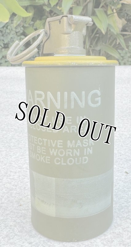 画像3: 米軍実物 M18 イエロー シグナル スモーク ハンド グレネード (3)