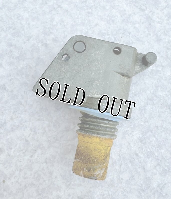 画像14: 米軍実物 M18 イエロー シグナル スモーク ハンド グレネード (14)