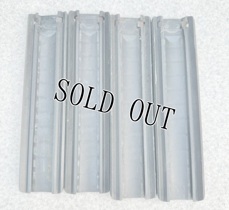 画像13: 米軍実物 KNIGHTS ARMAMENT   ナイツグリップ レールカバー 専用ケースセット (13)