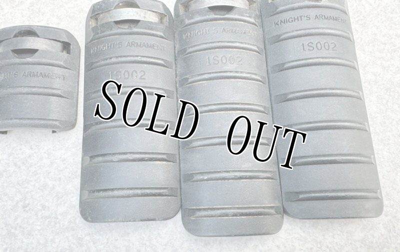 画像19: 米軍実物 KNIGHTS ARMAMENT   ナイツグリップ レールカバー 専用ケースセット (19)