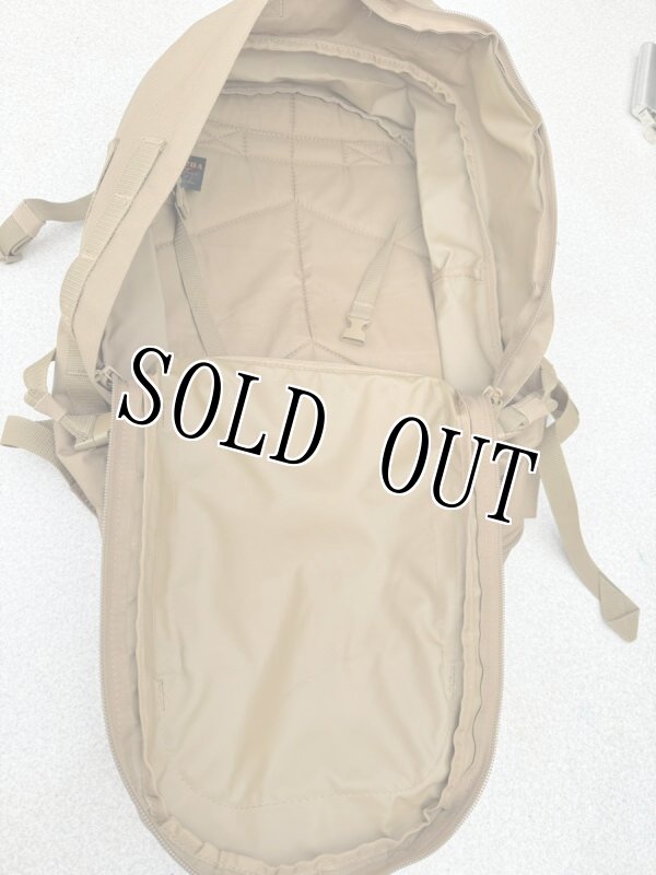 画像10: 米軍放出品 CODE ALPHA USMC 3DAY バックパック  コヨーテ (10)