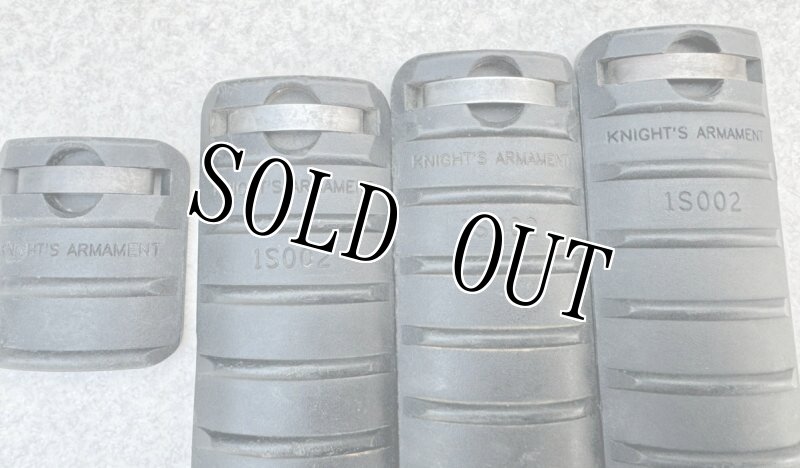 画像18: 米軍実物 KNIGHTS ARMAMENT   ナイツグリップ レールカバー 専用ケースセット (18)