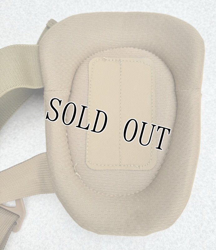 画像6: 米軍放出品 タクティカル ニーパッド コヨーテ (6)