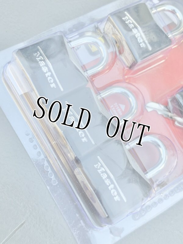 画像2: 米軍放出品 Master Lock マスターロック  121Q Padlock  Black (4 Pack) (2)