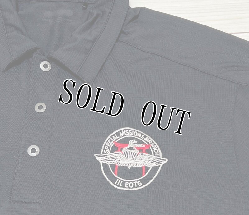 画像2: SPECIAL MISSIONS BRANCH III EOTG　PATRIOT GROUP ドライポロシャツ　LARGE (2)