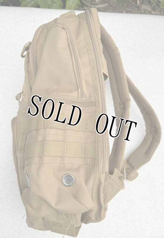 画像2: 米軍放出品 MERCURY USMC  バックパック  コヨーテ (2)