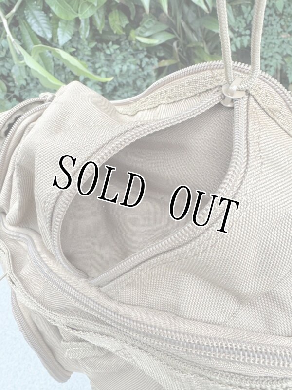 画像12: 米軍放出品 MERCURY USMC  バックパック  コヨーテ (12)