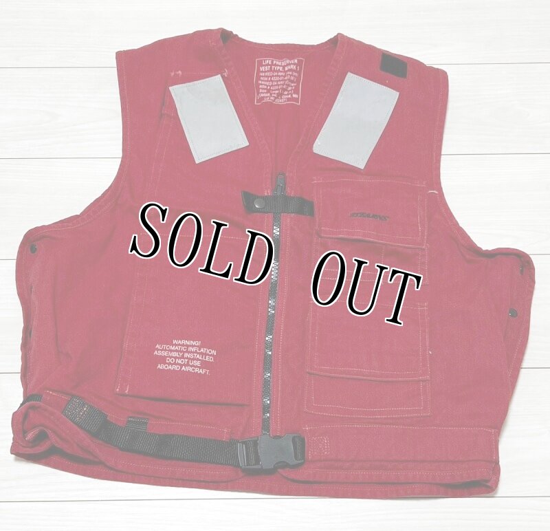 画像1: 米軍実物　LIFE RESERVER VEST　レッド　LARGE (1)