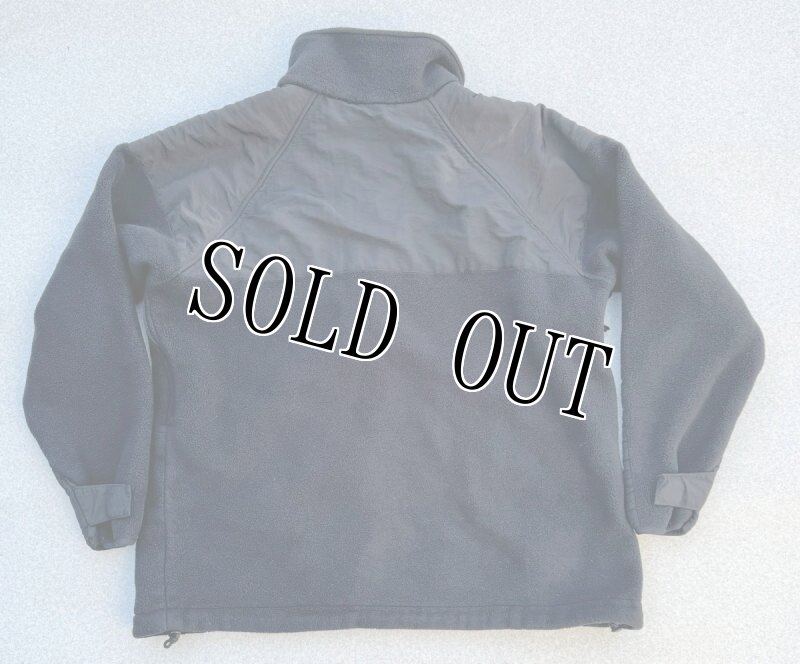 画像2: 米軍実物  USMC　ポーラテックフリース　ブラック　MEDIUM (2)