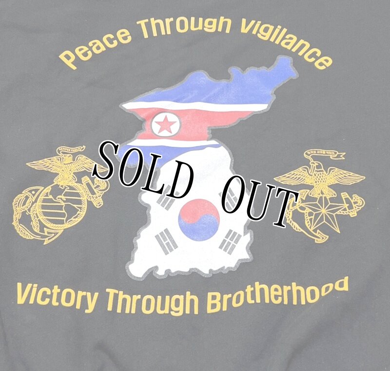 画像4: 米軍放出品　INVINCIBLE MARINE CAMP MUJUK　スウェットパーカー　X LARGE (4)