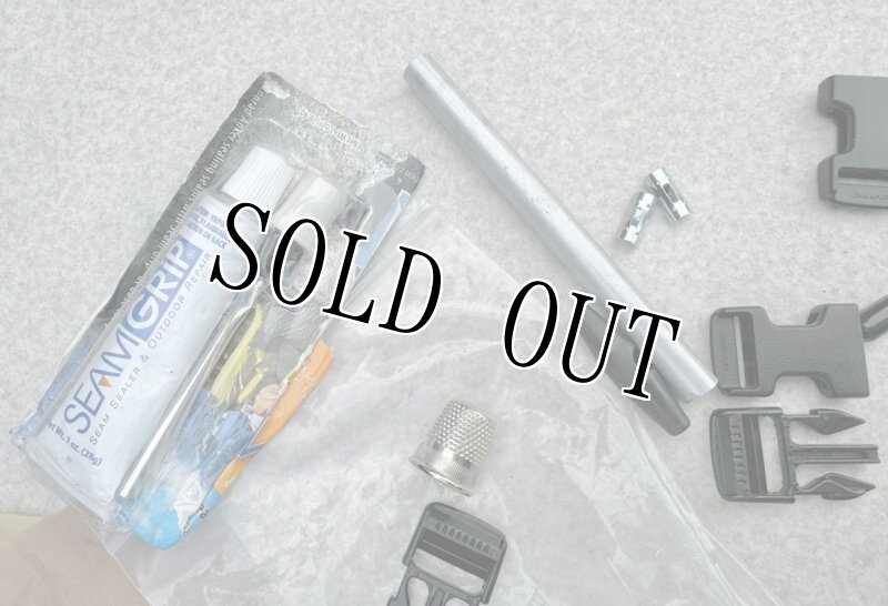 画像3: 米軍実物 USMC  Diamond Brand ペグ／リペアキット　(2) (3)