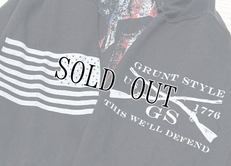 画像2: 米軍放出品 GRUNT STYLE スウェットパーカー MEDIUM (2)
