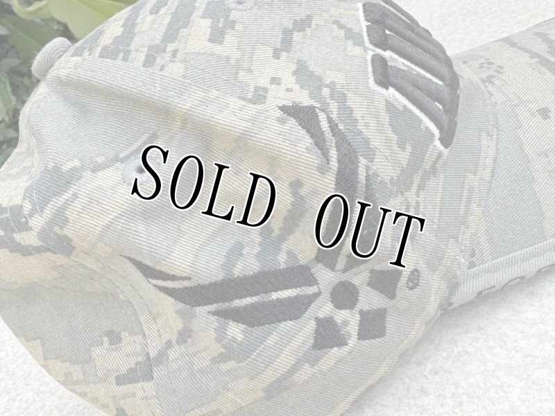 画像9: 米軍放出品 AIR FORCES ベースボール キャップ (9)