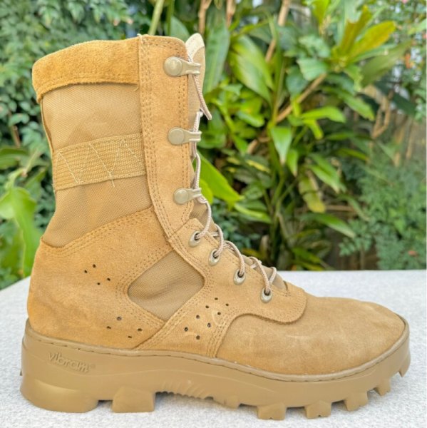 美品　実物アメリカ海兵隊正規品ミリタリーブーツ ROCKEY 28cm サバゲー 新型 !!米海兵隊実物 Rocky USMC Tropical Boot 10M ミリタリーブーツ