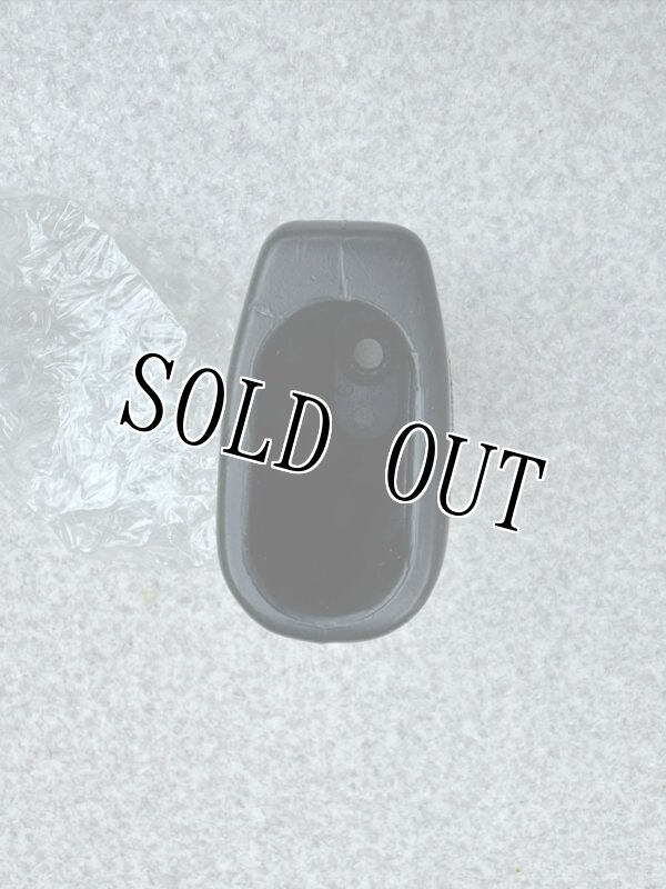 画像6: 米軍実物 COLT製 M16A2 グリップ  (6)