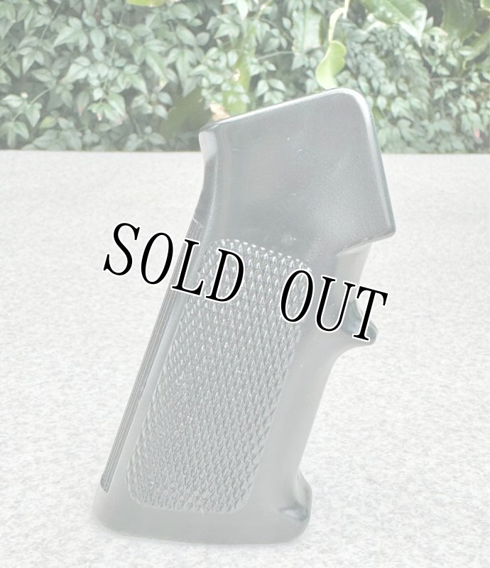 画像3: 米軍実物 COLT製 M16A2 グリップ  (3)