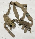 画像1: 米軍放出品 Tactical Assault Gear ショルダー ホルスター 9mmタブルマガジンポーチ　両利き用  (1)