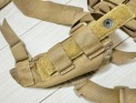 画像4: 米軍放出品 Tactical Assault Gear ショルダー ホルスター 9mmタブルマガジンポーチ　両利き用  (4)