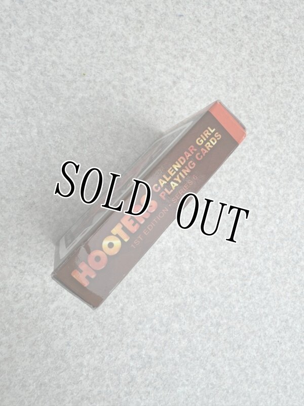 画像9: 米軍放出品 HOOTERS PLAYNG カード トランプ (9)