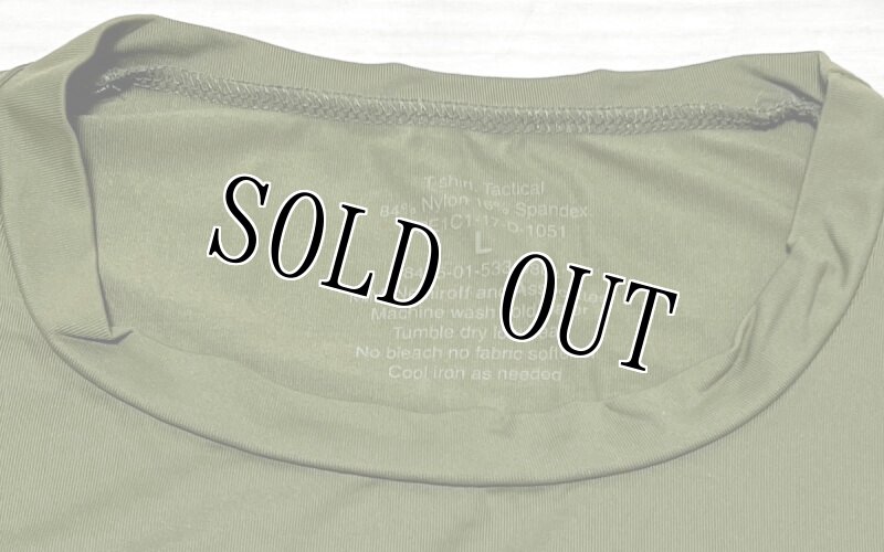 画像2: 米軍実物　タクティカルTシャツ　LARGE (2)