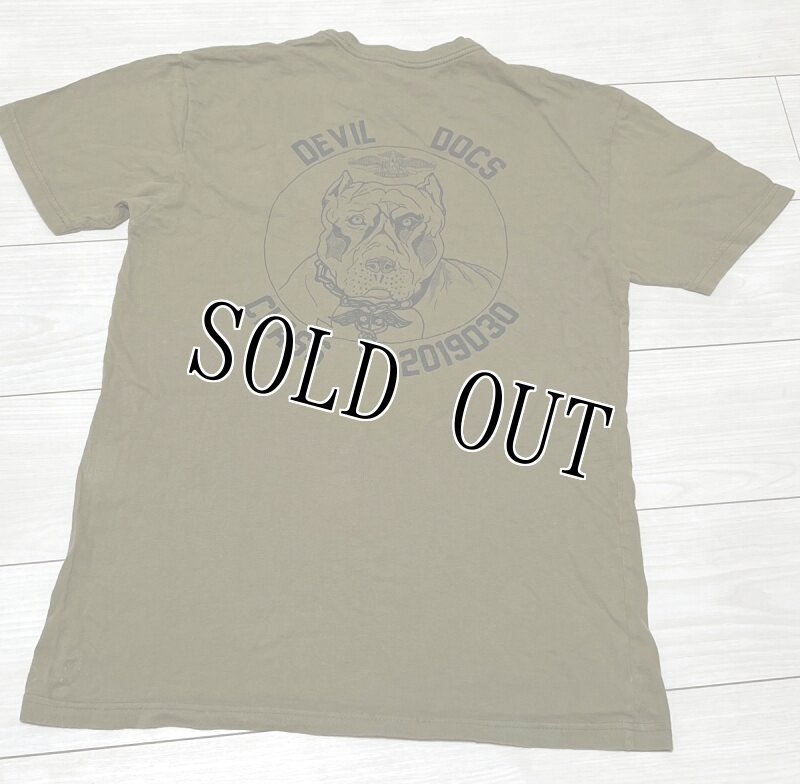 画像3: 米軍放出品 DEVIL DOCS CLASS Tシャツ MEDIUM (3)