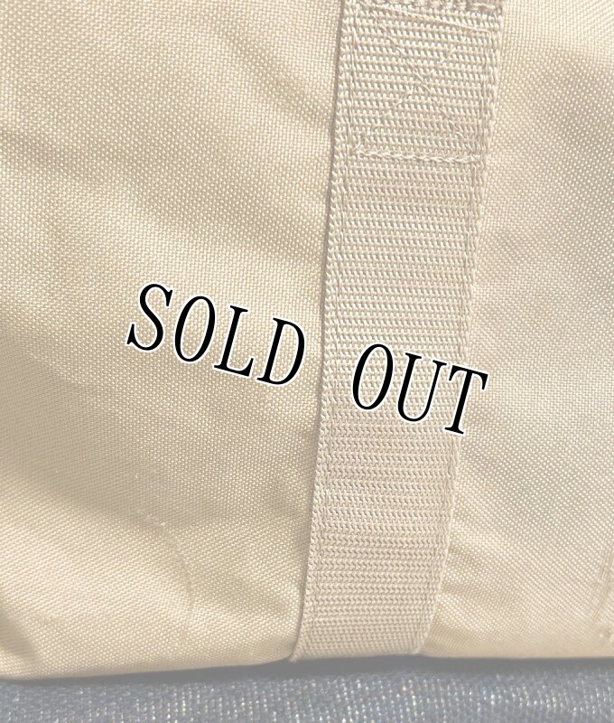 画像2: 米海兵隊放出品 CODE ALPHA TACTICAL GEAR コヨーテ ボストンバッグ (2)