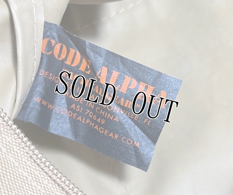 画像5: 米海兵隊放出品 CODE ALPHA TACTICAL GEAR コヨーテ ボストンバッグ (5)