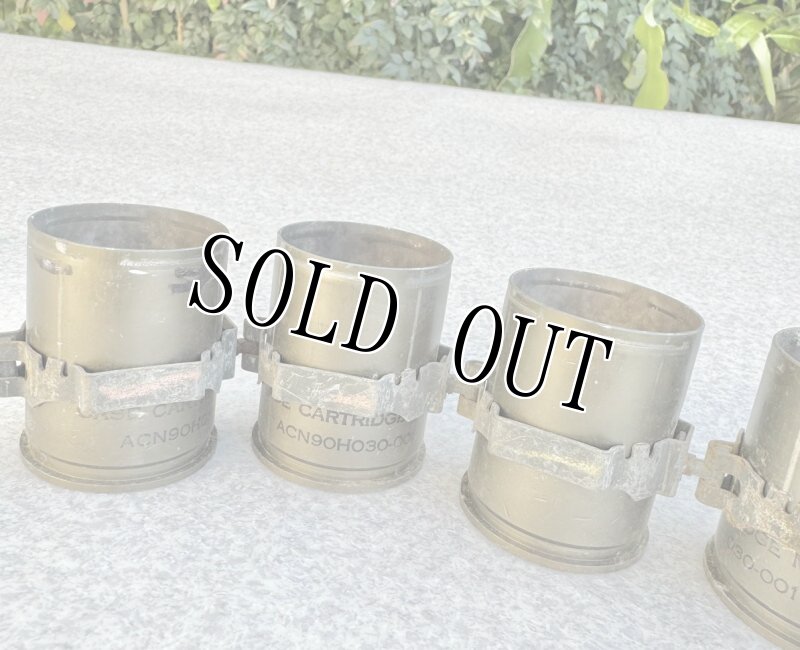 画像8: 米軍実物 40mmグレネード弾 5個セット リンク付 使用済 安全品 (8)