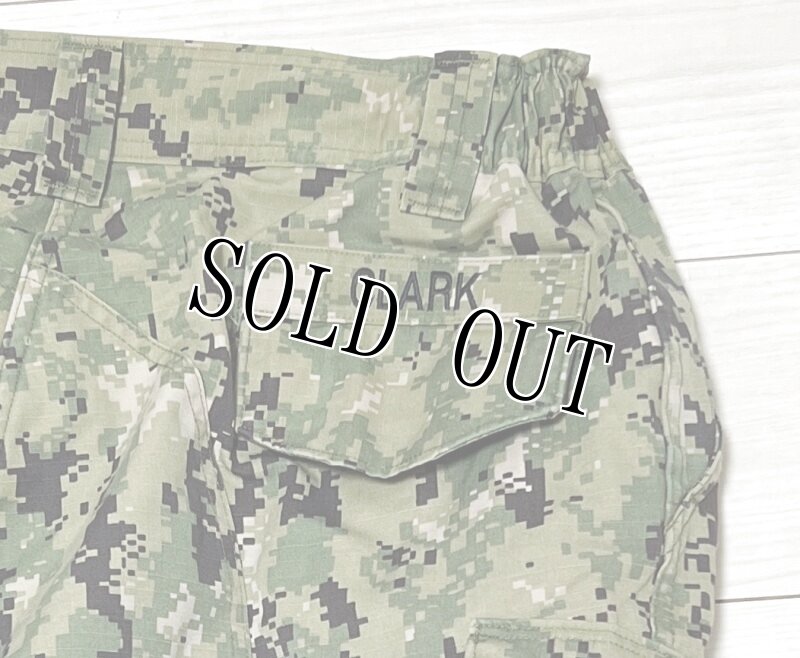 画像3: 米軍実物,US NAVY,　AOR2　NUW　迷彩パンツ　TYPEIII　LARGE-SHORT　 (3)