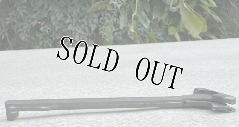 画像2: 米軍実物 チャージング ハンドル コッキング  (2)