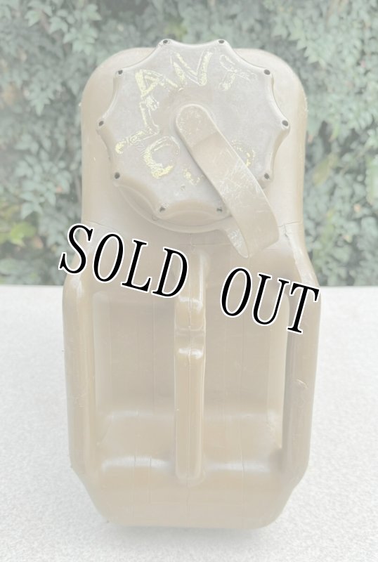 画像4: 米軍実物 SCEPTER CANADA US ジェリ缶 (プラスチック) (4)